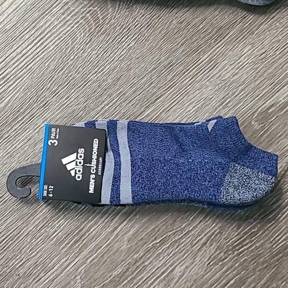 Men's socks 3 Adidas packages Total of 9 pairs NWT - Picture 2 of 6